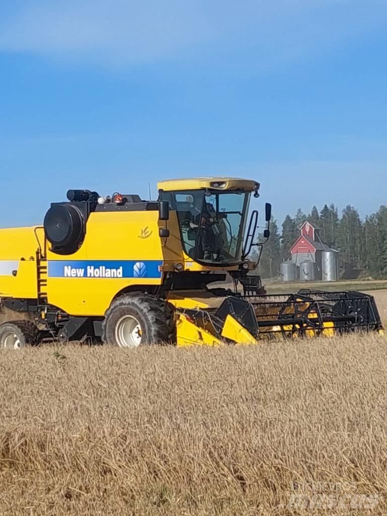 New Holland TC 5050 Maaidorsmachines