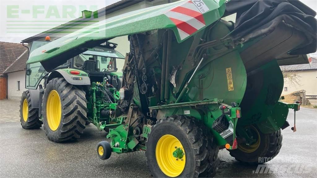 John Deere V461R Vierkante balenpers