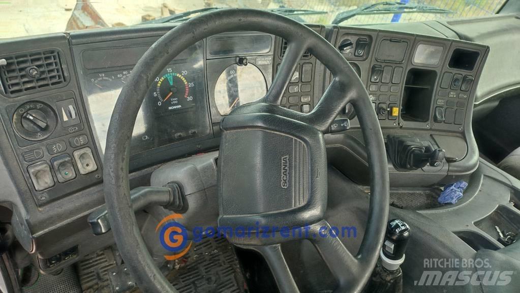 Scania P 220 Platte bakwagens