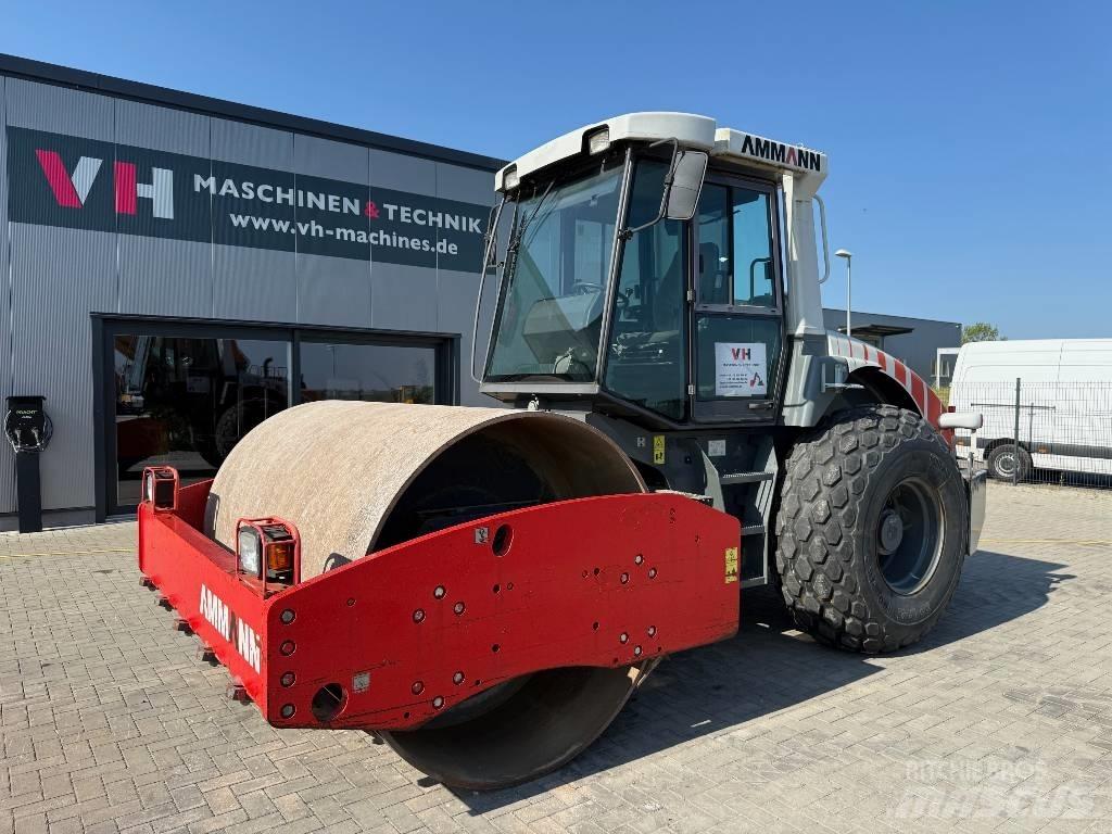 Ammann ASC 110 Trilrolwalsen