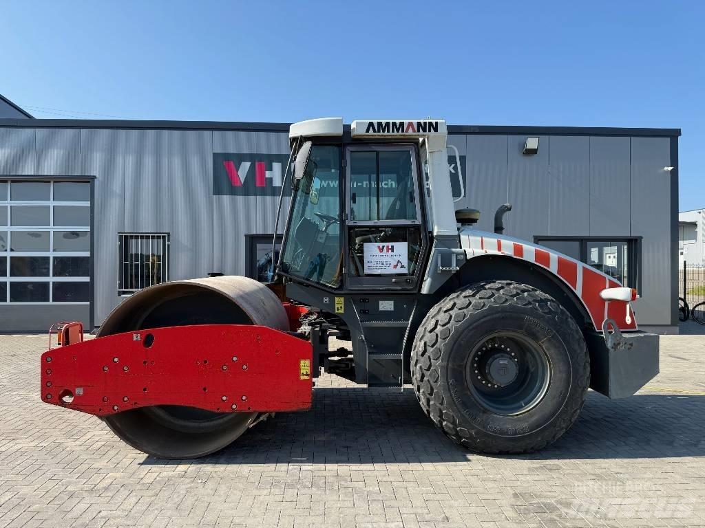 Ammann ASC 110 Trilrolwalsen