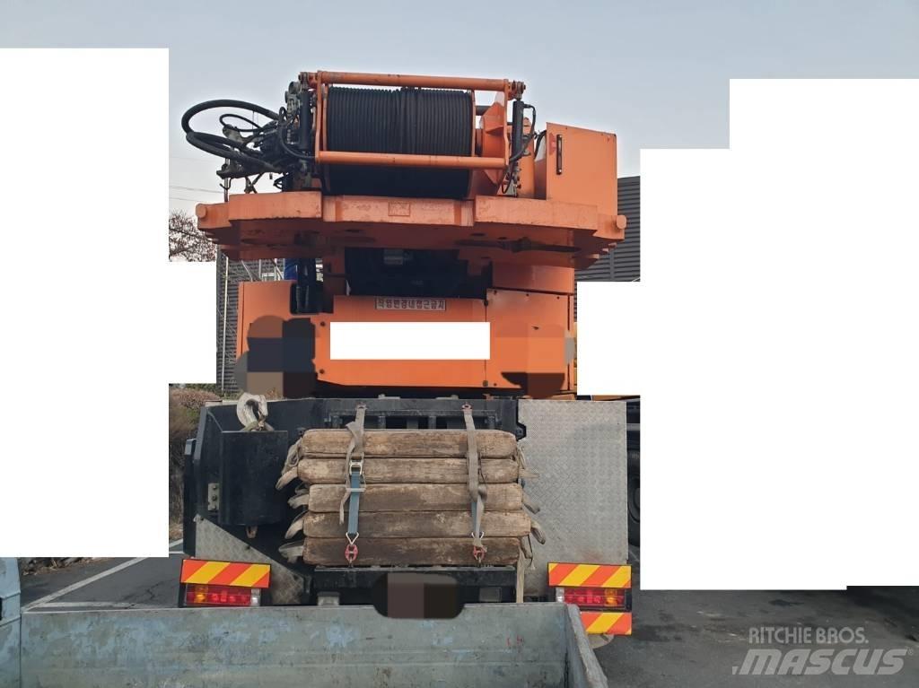 Demag AC 200 Kranen voor alle terreinen