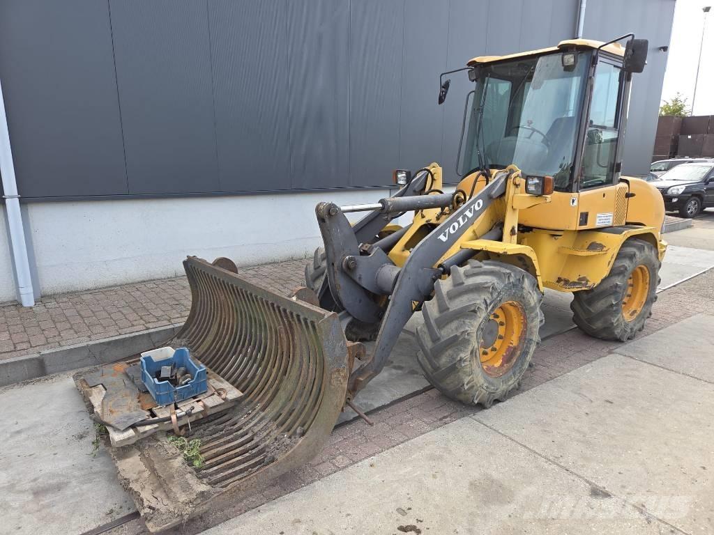 Volvo L 30 B Wielladers