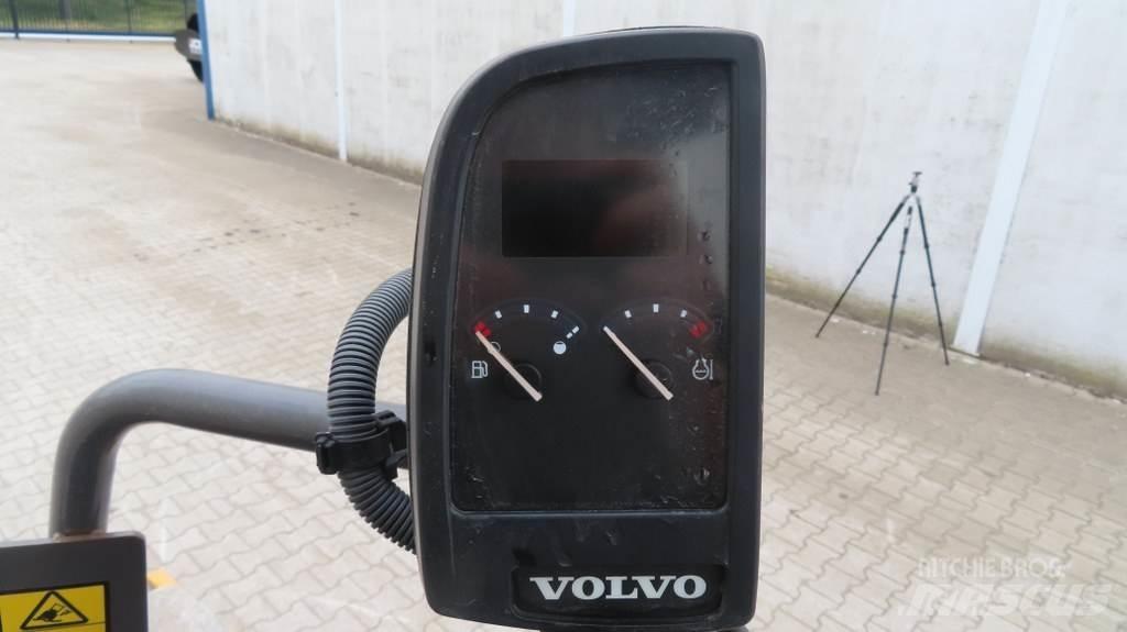 Volvo SD45B Trilrolwalsen