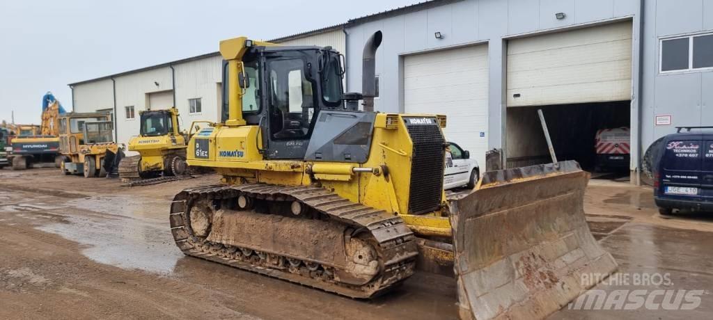 Komatsu D 61 EX-15 Rupsdozers