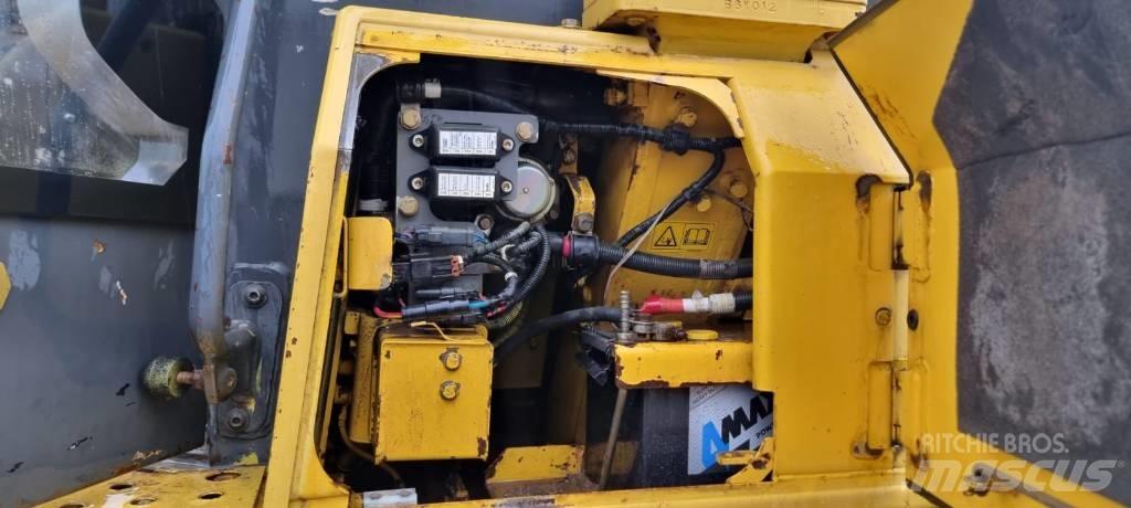 Komatsu D 61 EX-15 Rupsdozers