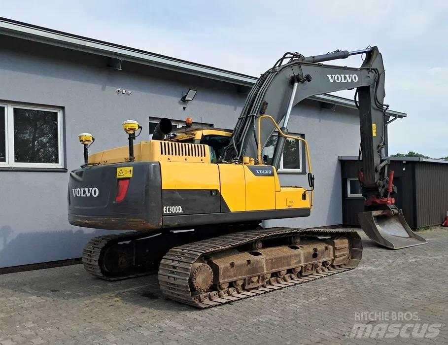 Volvo EC 300 D L Rupsgraafmachines