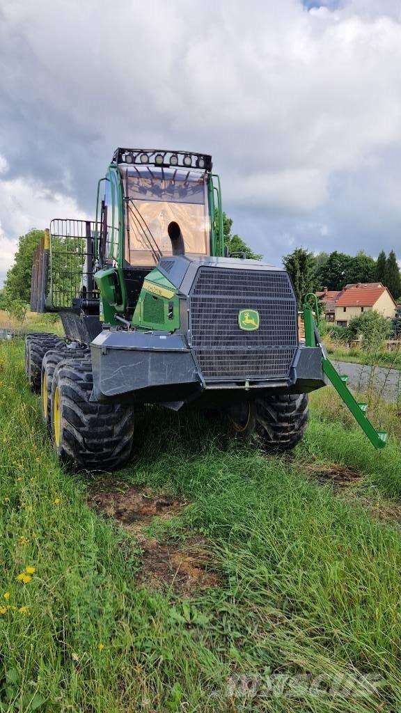 John Deere 1010G Uitrijwagens