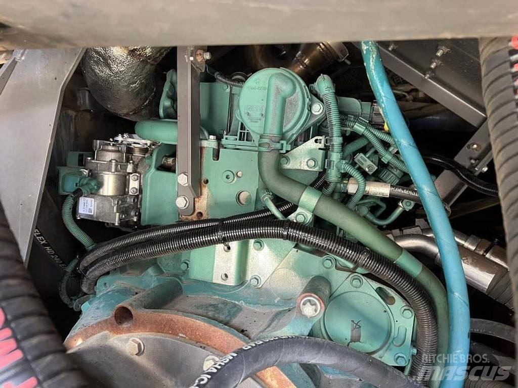 Volvo P 6870D Asfaltafwerkmachines