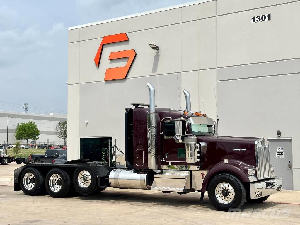 Kenworth W 900 Trekkers