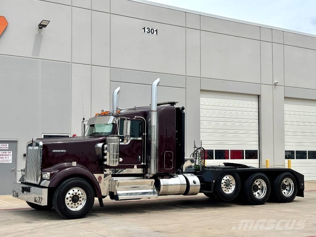 Kenworth W 900 Trekkers