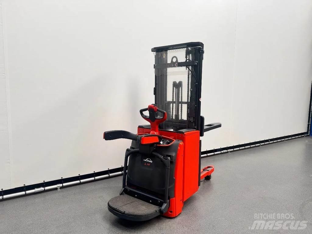 Linde L 14 AP Meeloop stapelaar