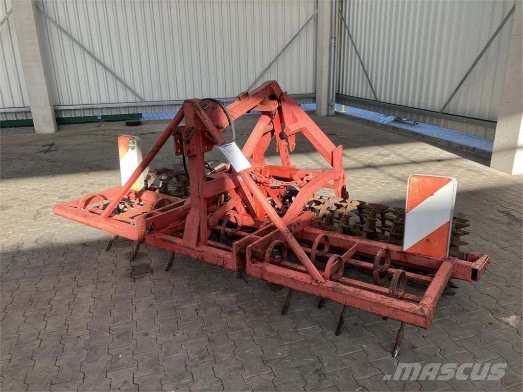  UNBEKANNT SBK 300 Cultivatoren