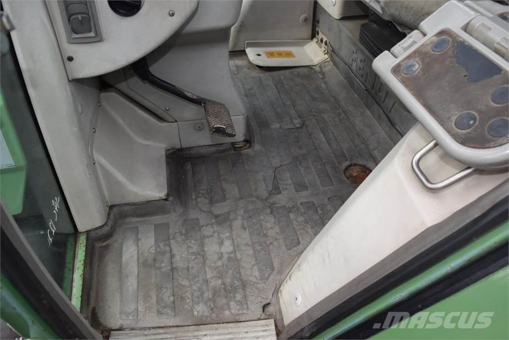 Fendt 712 Vario Tractoren