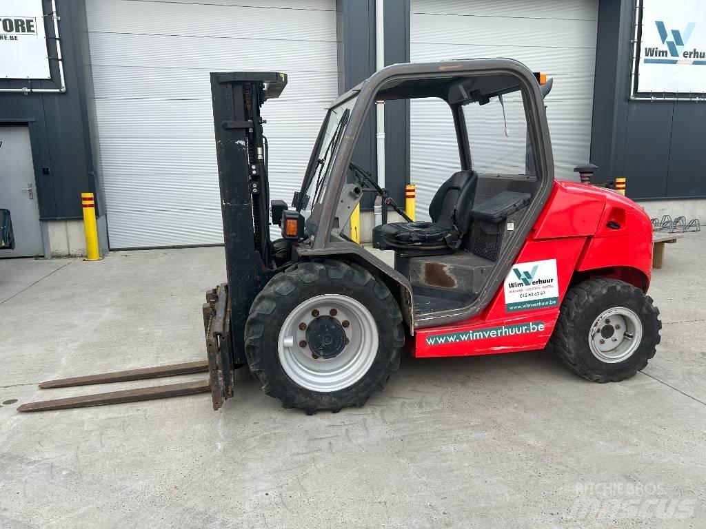Manitou MH 25.4 Vorkheftruck voor zwaar terrein