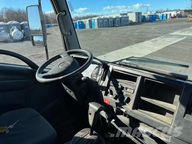 Isuzu NRR Platte bakwagens