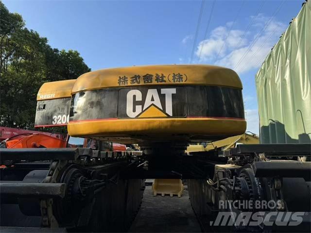 CAT 320 C Rupsgraafmachines