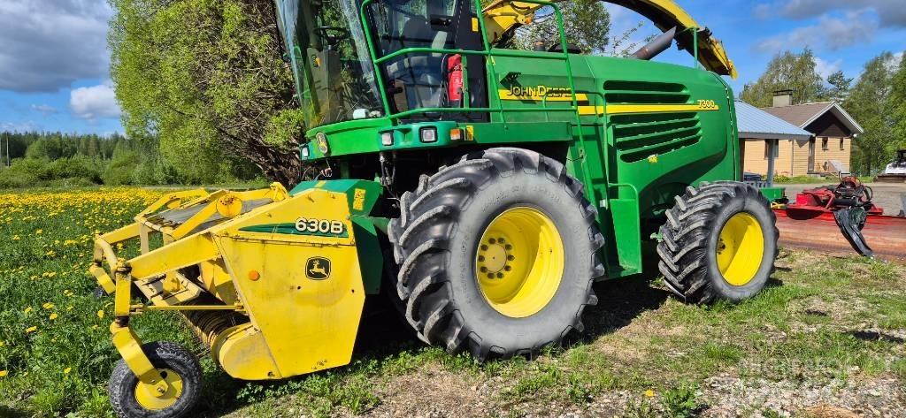 John Deere 7300 Zelfrijdende veldhakselaars