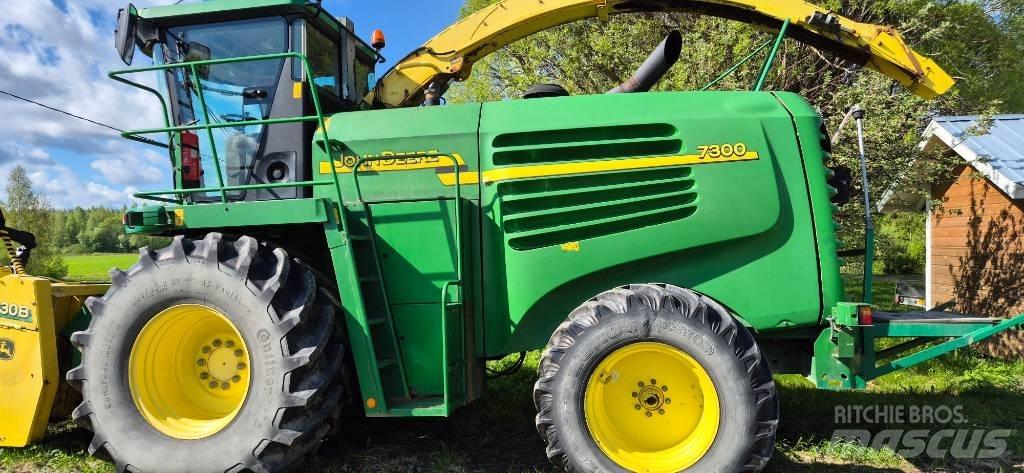 John Deere 7300 Zelfrijdende veldhakselaars