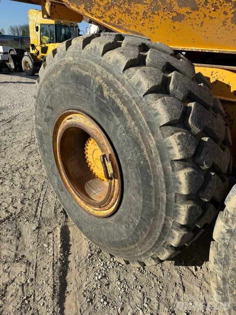 Volvo A 25 E Knik dumptrucks