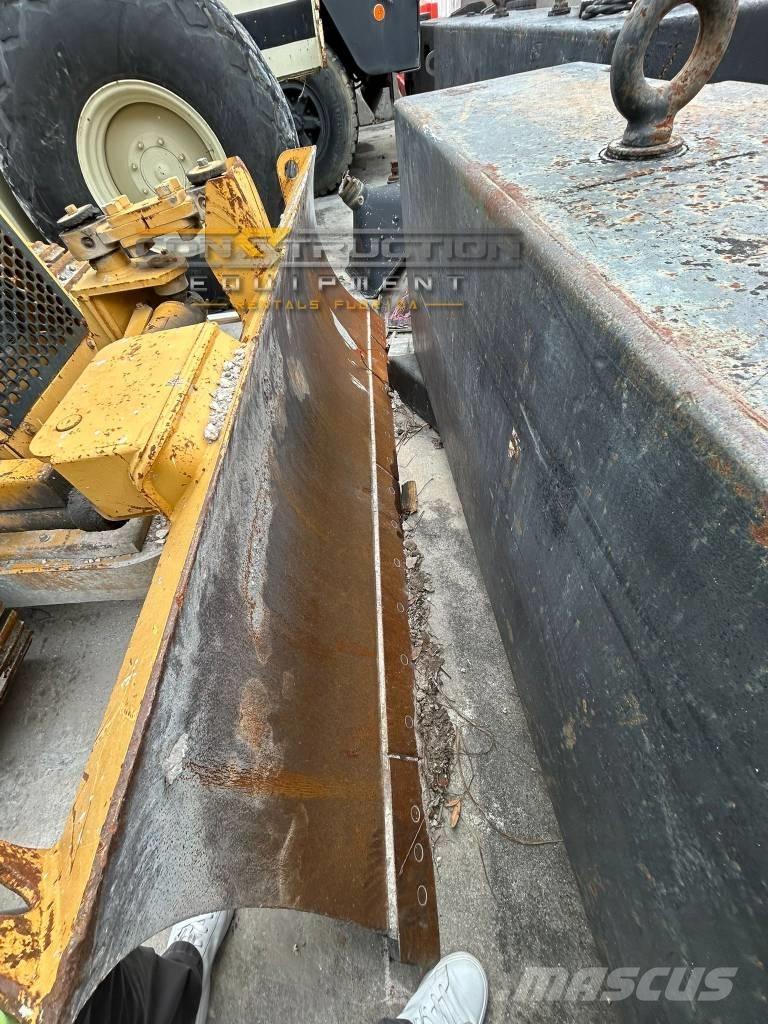 CAT D 3 C III Rupsdozers