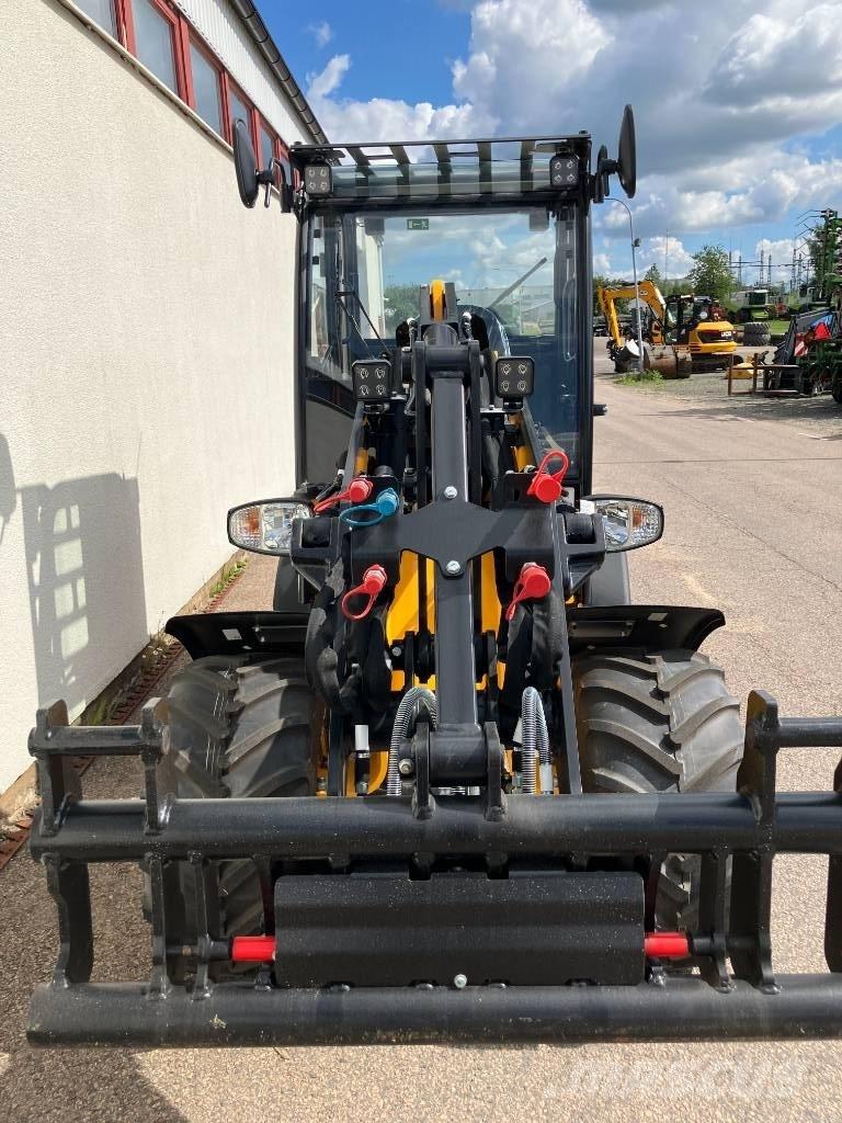 JCB 403 Miniladers