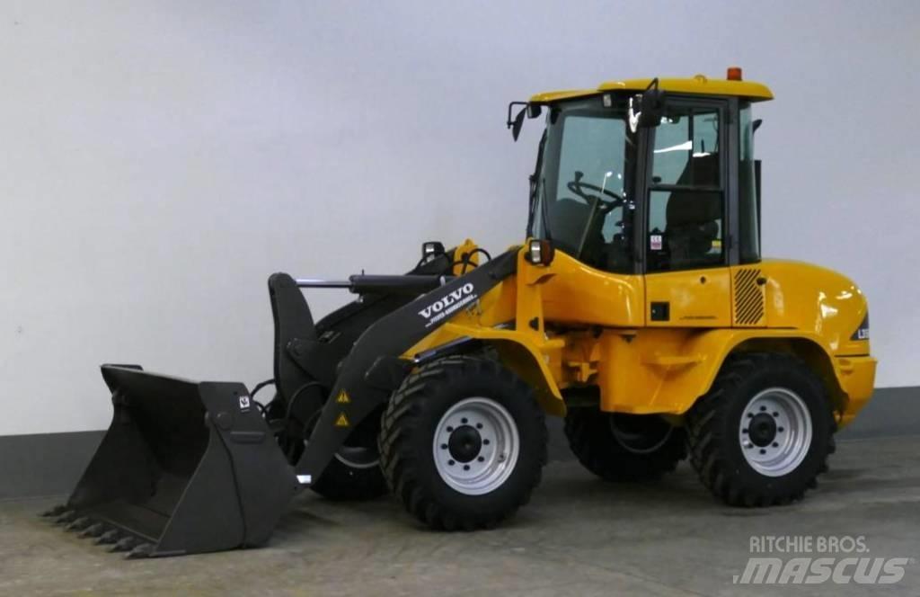 Volvo L 35 B - Z - 4x4 Wielladers