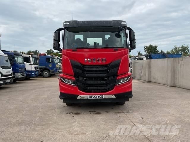 Iveco X-Way 420 Betonmixers en pompen