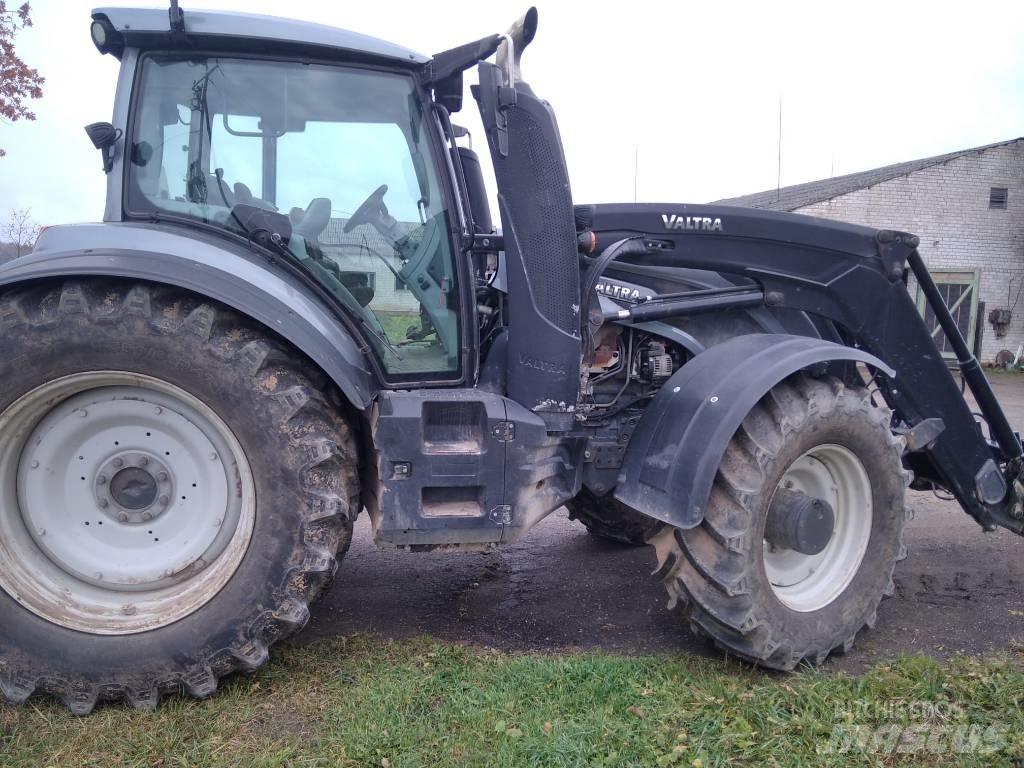 Valtra T 234 V Tractoren