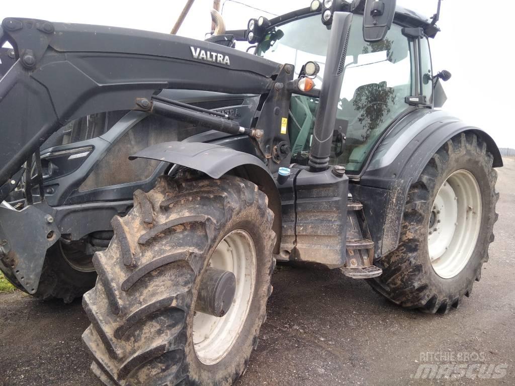 Valtra T 234 V Tractoren