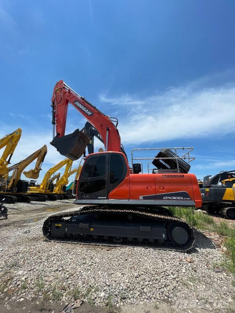 Doosan DX 300 LC Rupsgraafmachines