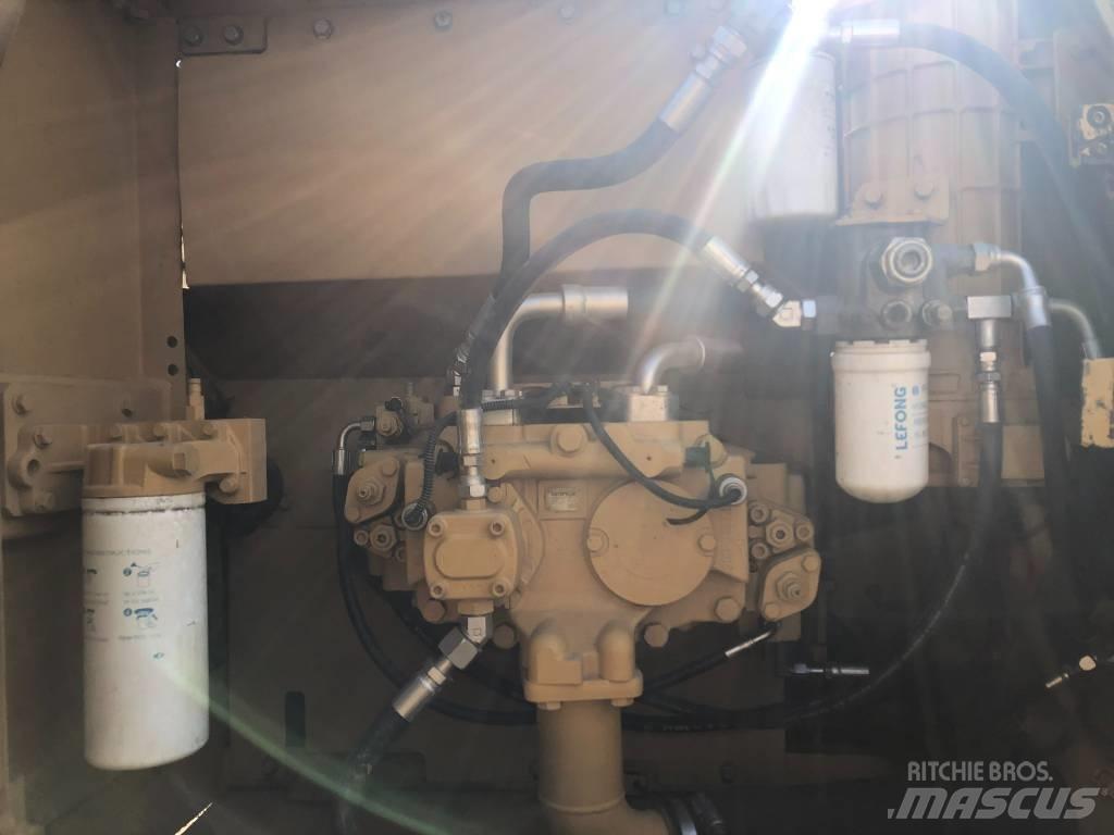 CAT 320 D Rupsgraafmachines