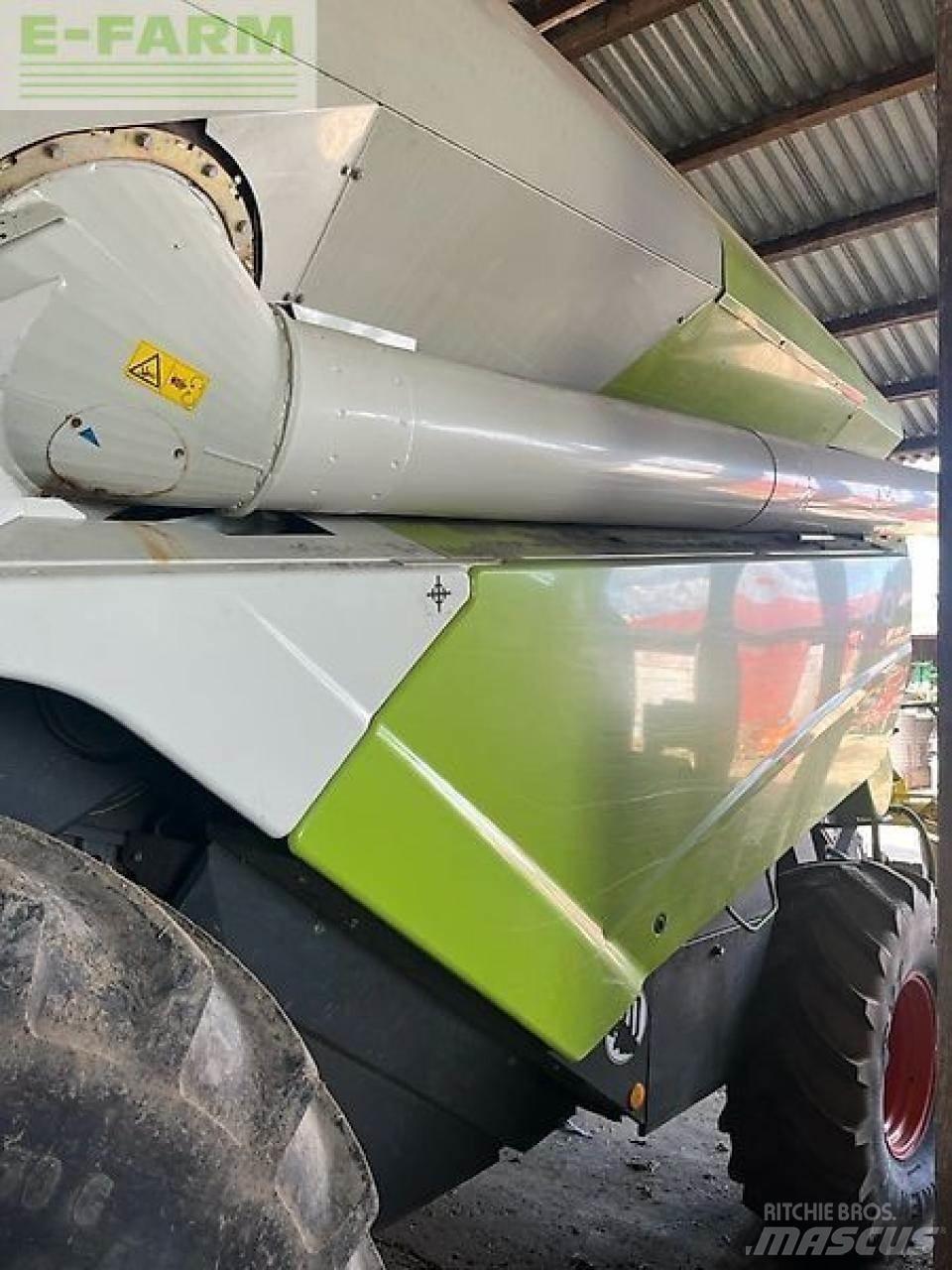 CLAAS tucano 470 Maaidorsmachines