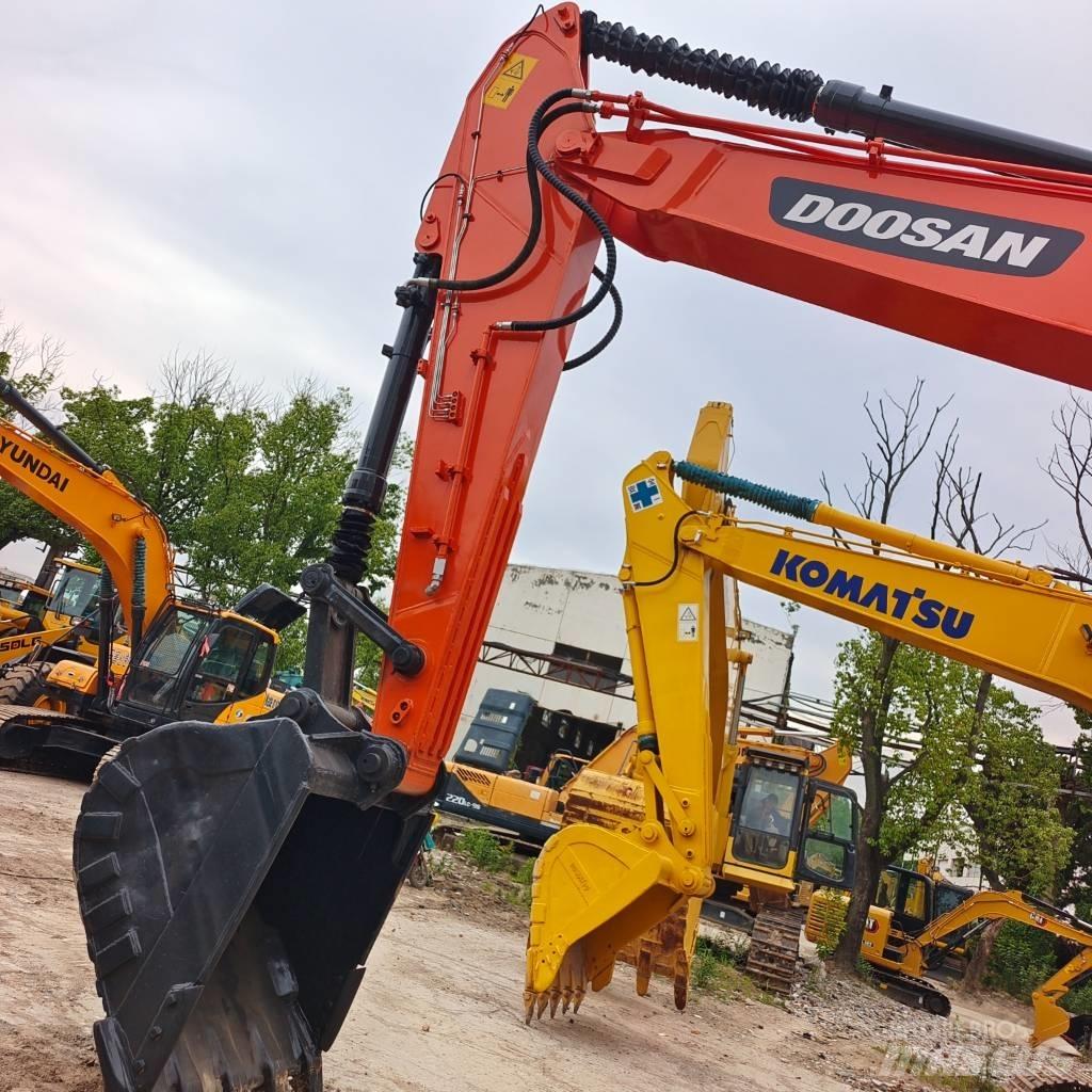 Doosan DX300 Rupsgraafmachines