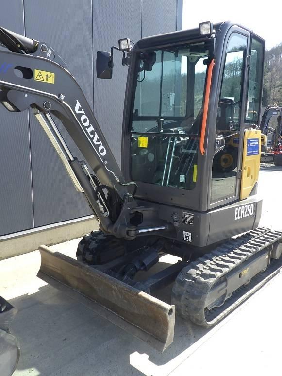 Volvo ECR 25 D Minigraafmachines < 7t
