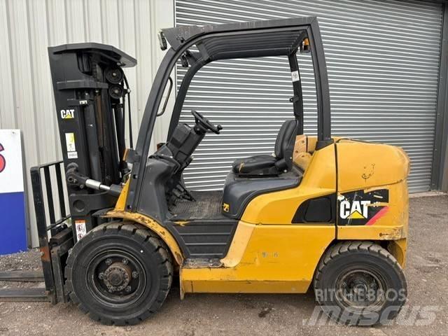 CAT DP40NT Diesel heftrucks
