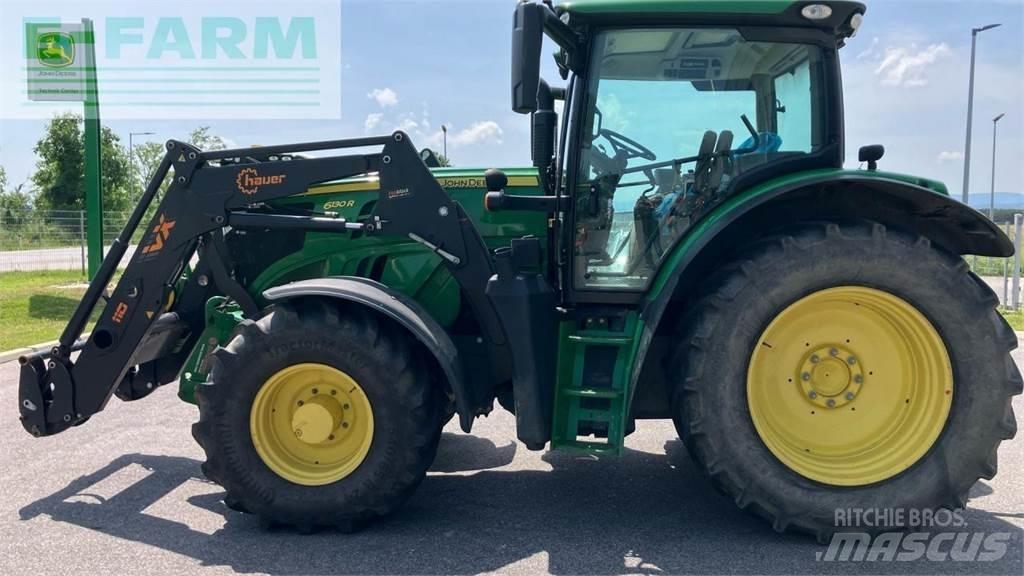 John Deere 6130R Tractoren