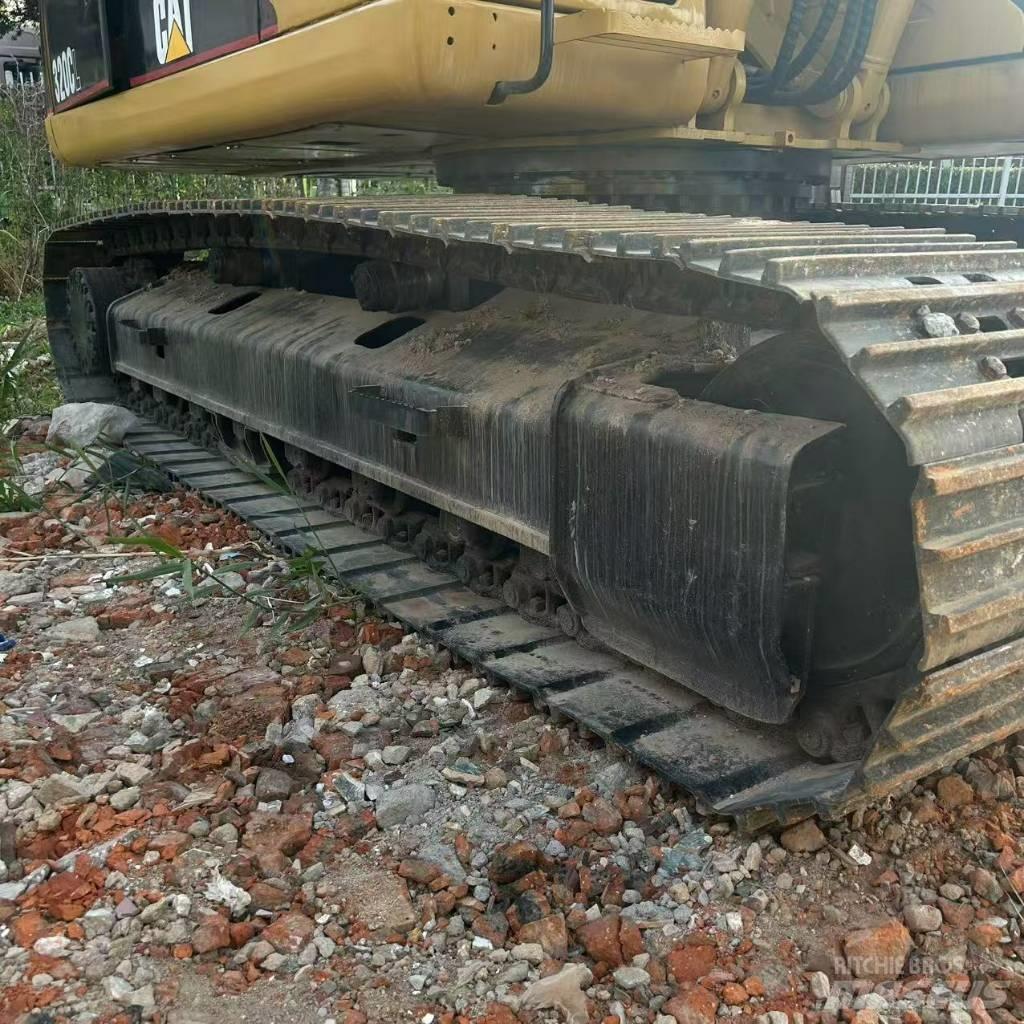 CAT 320 C Rupsgraafmachines