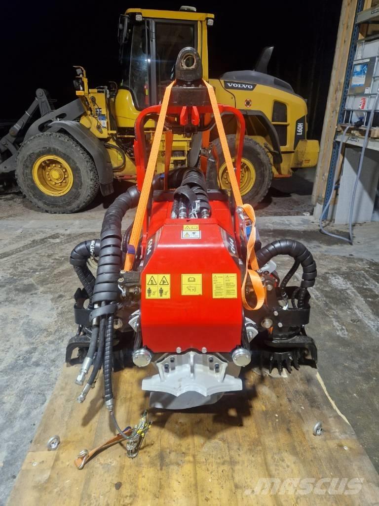 Komatsu C 144 Boomvelkoppen