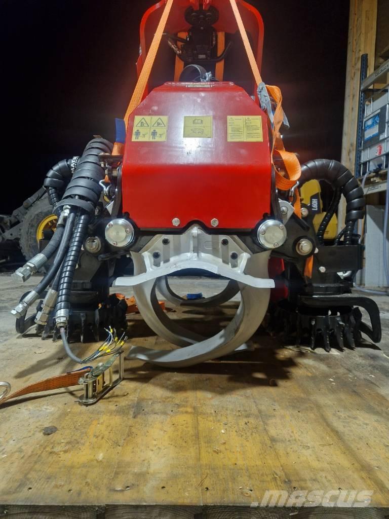 Komatsu C 144 Boomvelkoppen