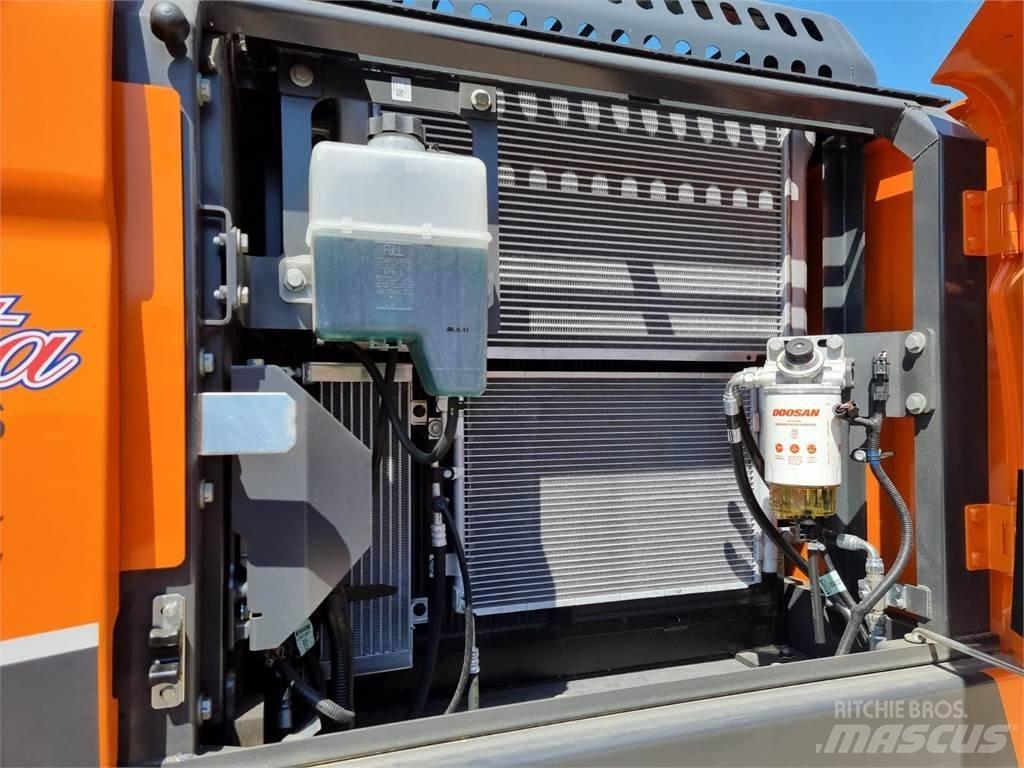 Doosan DX 255 LC-5 Rupsgraafmachines