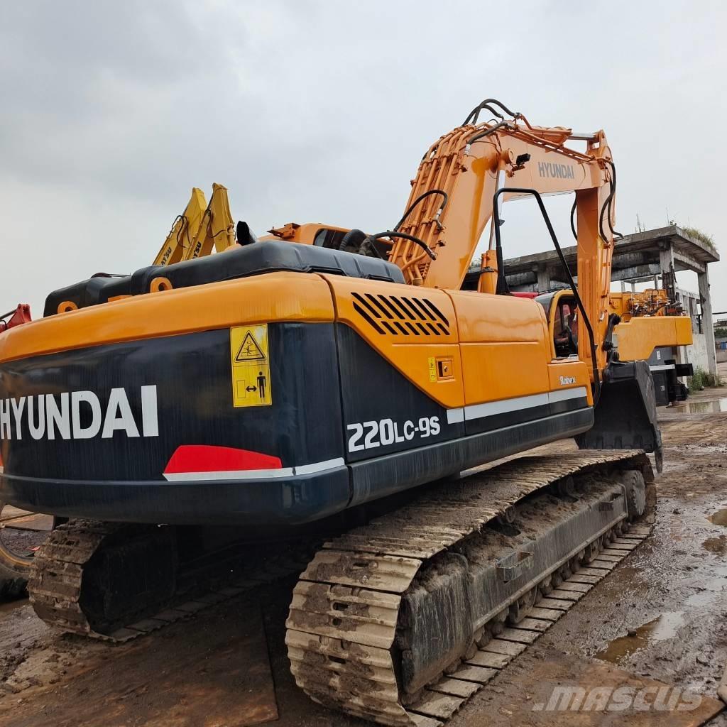 Hyundai 220 LC-9 Rupsgraafmachines