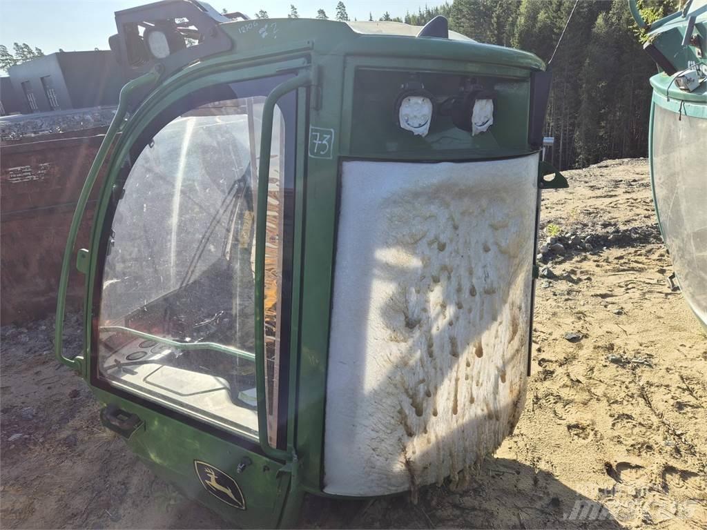 John Deere 1270G Cabine en interieur