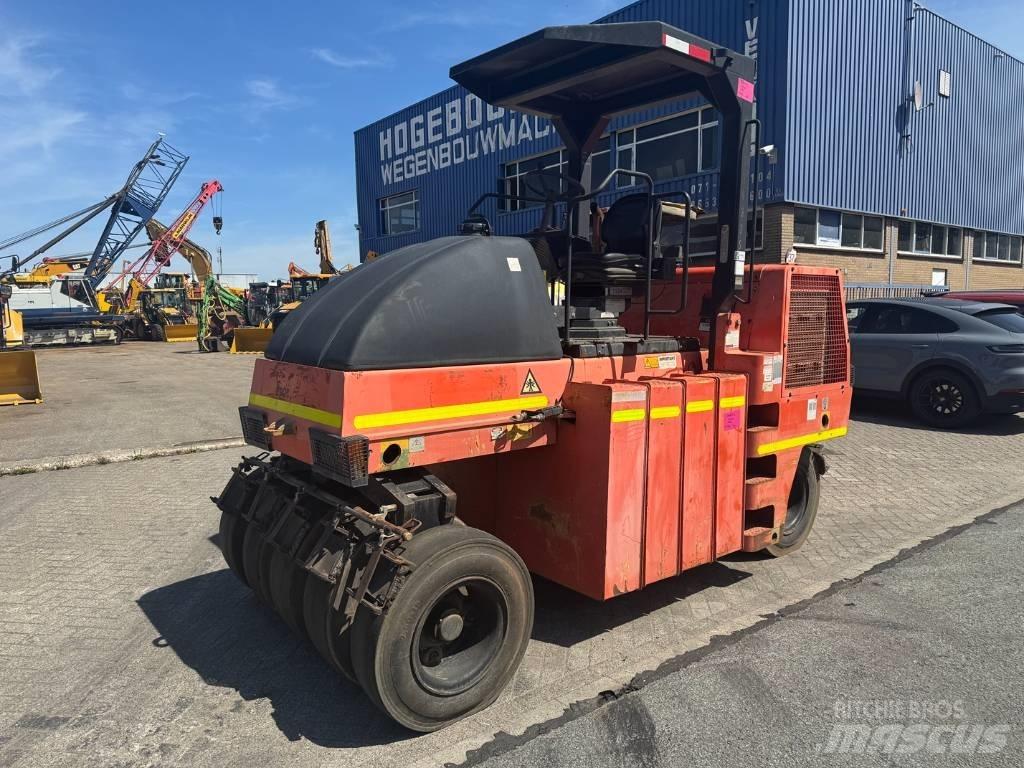 Dynapac CP 142 Bandenwalsen
