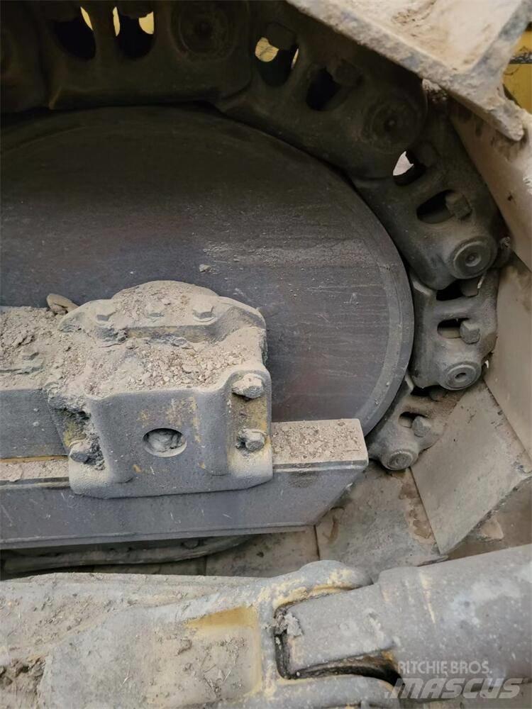 CAT D7G2 Rupsdozers