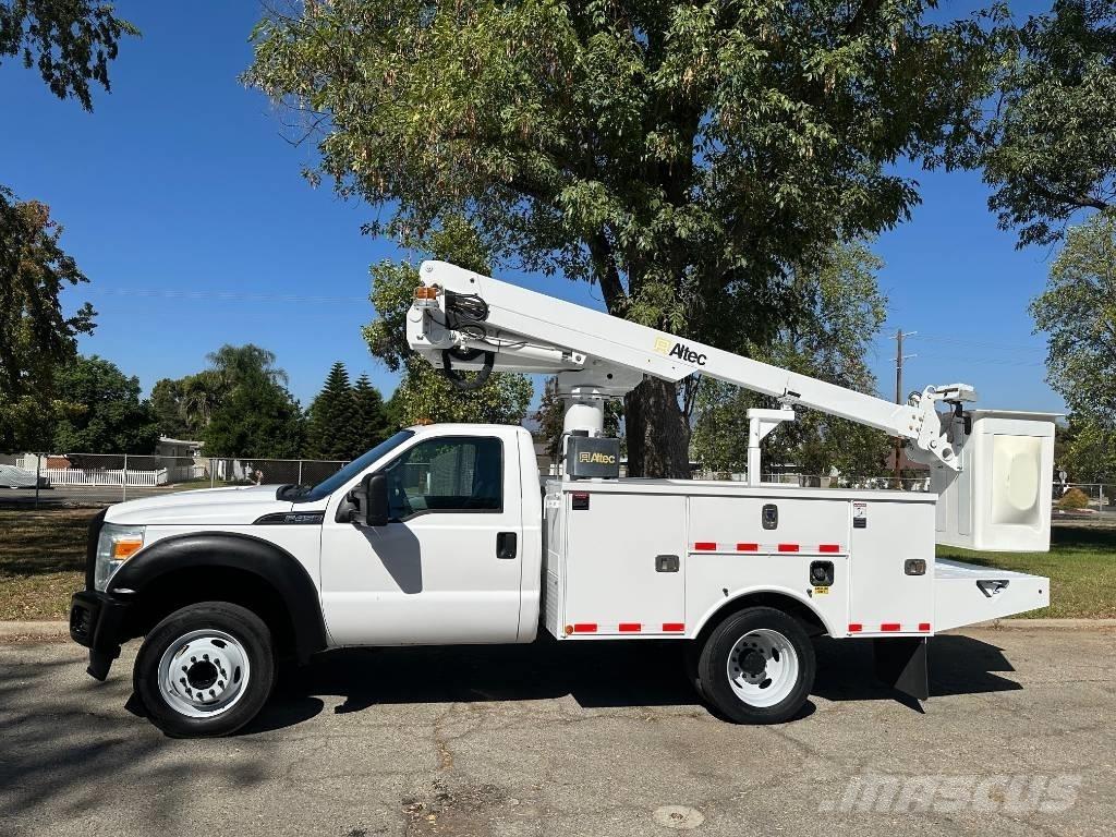 Altec AT 235 Auto hoogwerkers