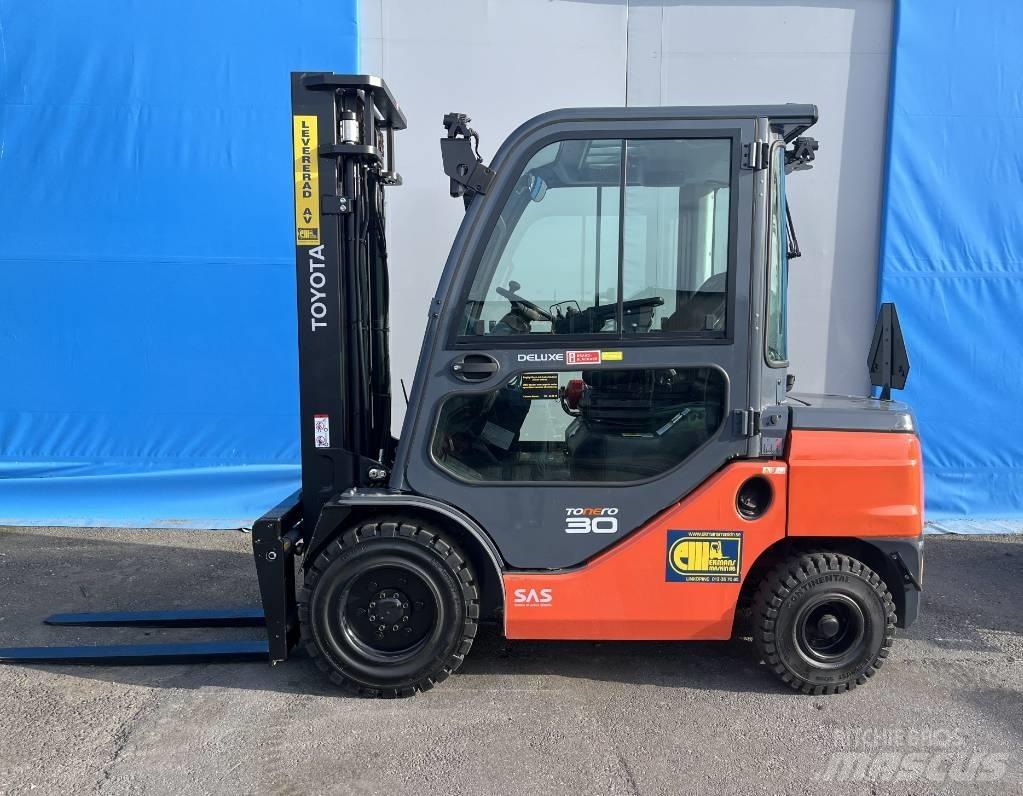Toyota 8 FD F 30 Diesel heftrucks