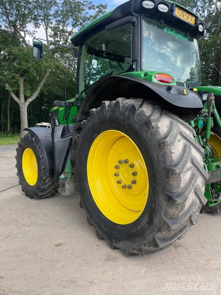 John Deere 6170 R Tractoren