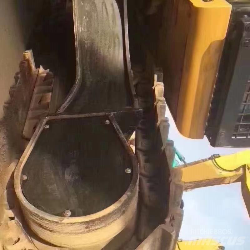CAT 340 D L Rupsgraafmachines