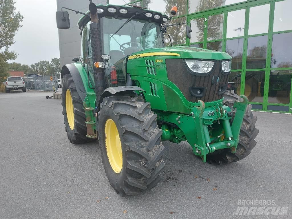 John Deere 6140 R Tractoren